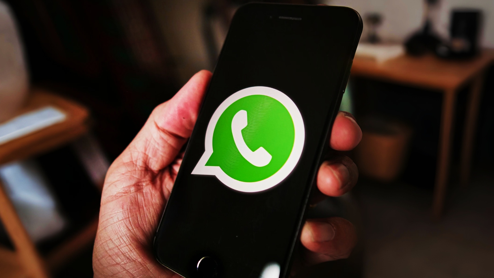 Russia tries to block WhatsApp, Telegram in communication blockade